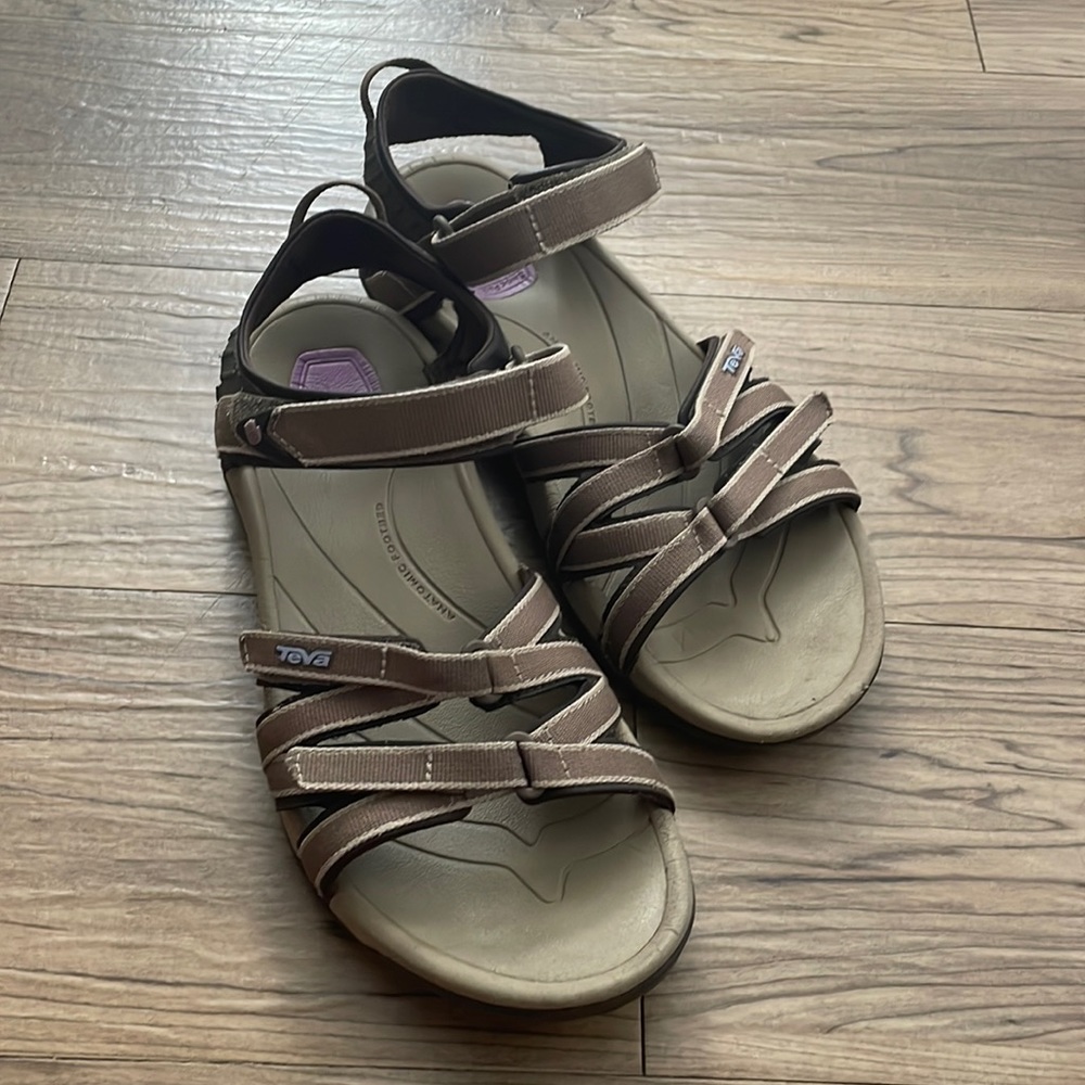 Teva Tirra Women's Waterproof Sandals Size 9.5 Tan